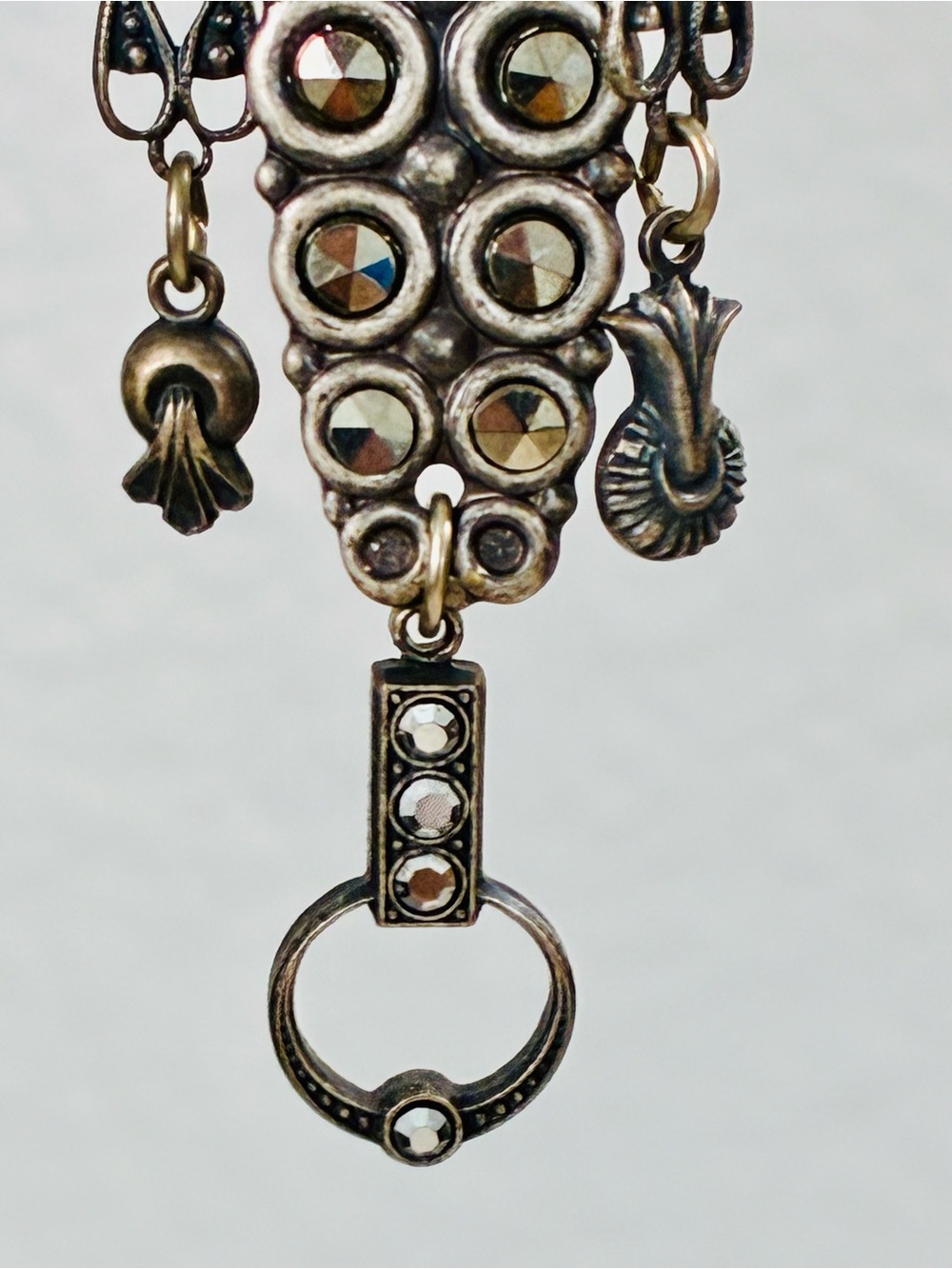 Antique Silver-Tone Art Deco Revival Dark Swarovski Dangle Clip Earrings 90s EUC - Picture 4 of 12